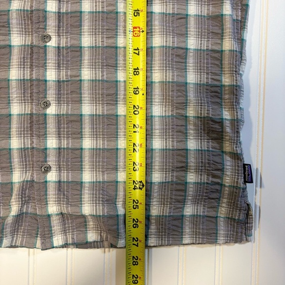 Patagonia Men's Gray Plaid Shirt size M organic cotton - Picture 5 of 7